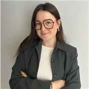 Prof à domicile donne des cours de soutien scolaire